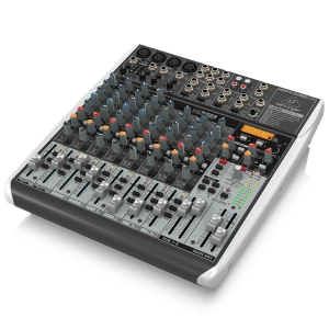 Mesa de Som Behringer QX1622USB